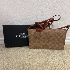 Coach - Crossbody Wallet/Clutch